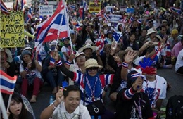 Biểu tình Thái Lan xuất hiện bạo lực